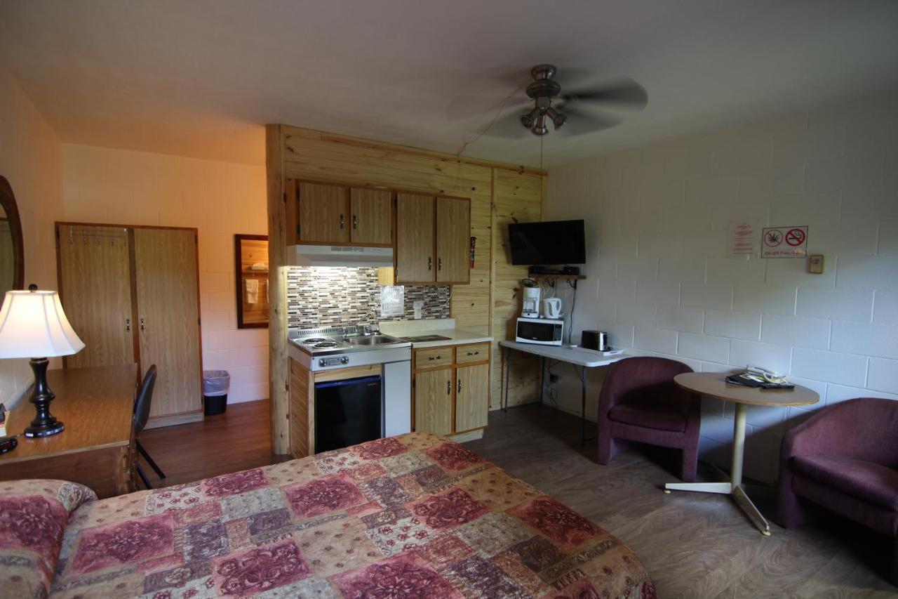 Motel Lennoxville Sherbrooke Eksteriør bilde
