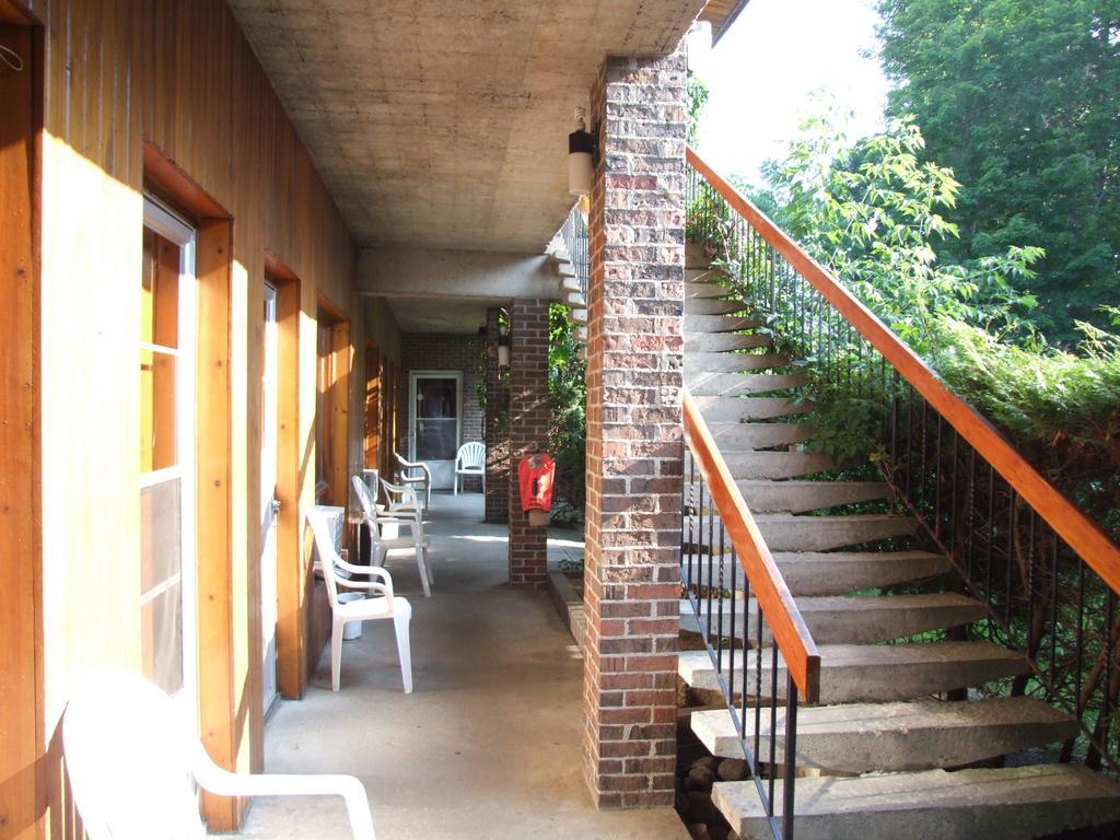 Motel Lennoxville Sherbrooke Eksteriør bilde